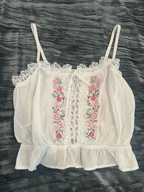 White Floral Lace-Trim Top - L EUC